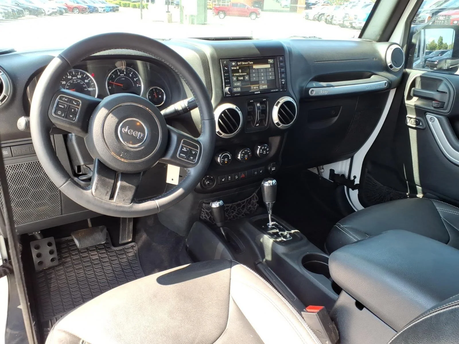 Used 2017 Bright White Clearcoat Jeep Rubicon image 24
