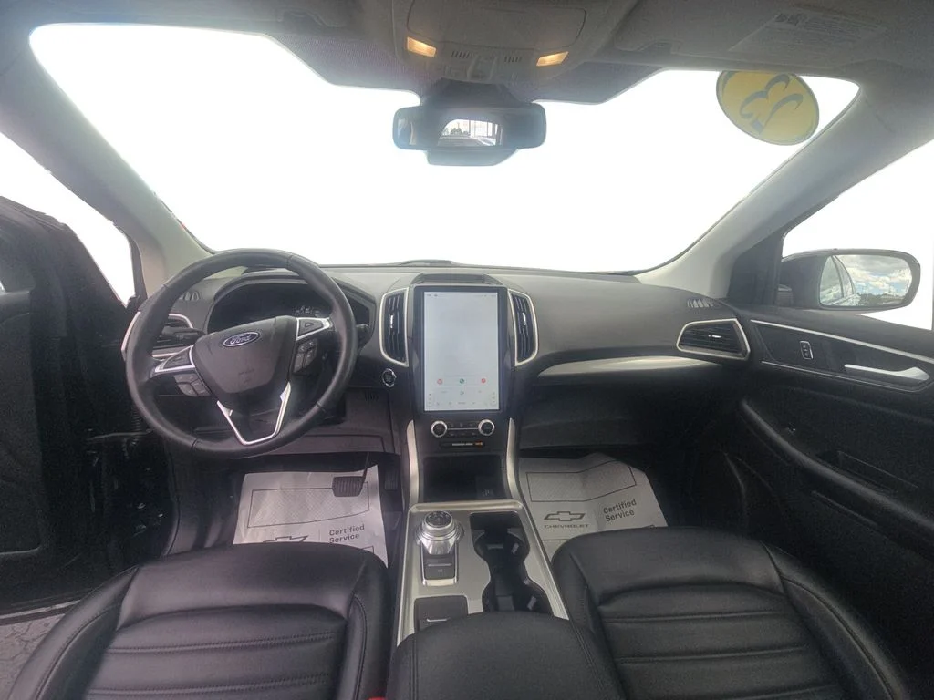 Used 2023 Black Metallic Ford SEL image 9