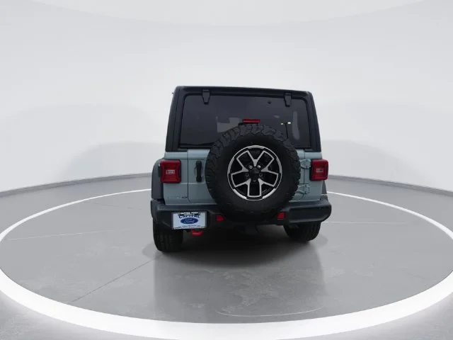 Used 2024 Gray Jeep Rubicon image 7
