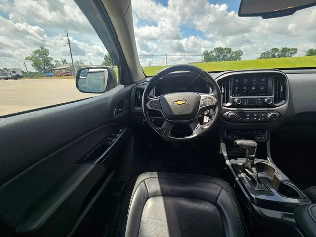 Used 2019 SUMMIT WHITE Chevrolet 4WD Z71 image 13