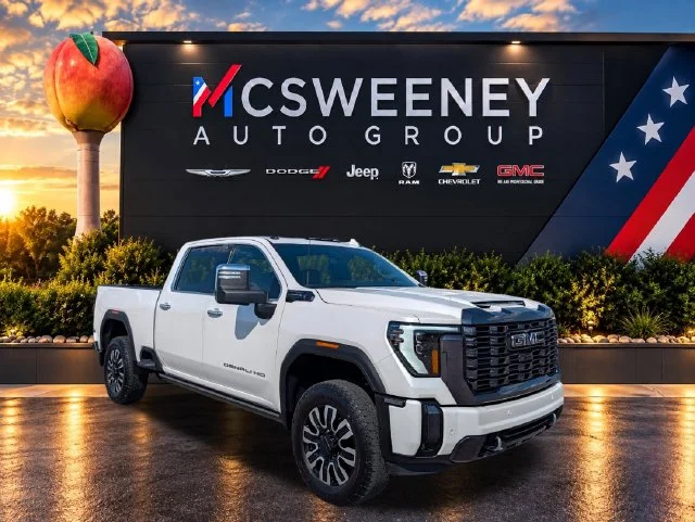 Used 2024 White GMC Denali Ultimate image 7