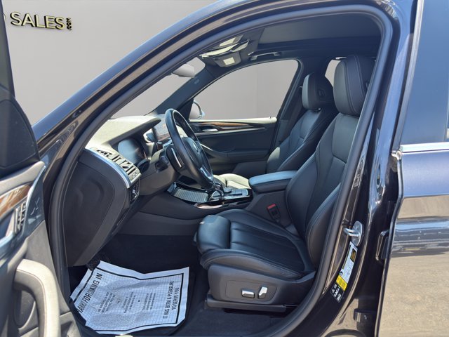 Used 2022 Dark Graphite Metallic BMW xDrive30i image 9