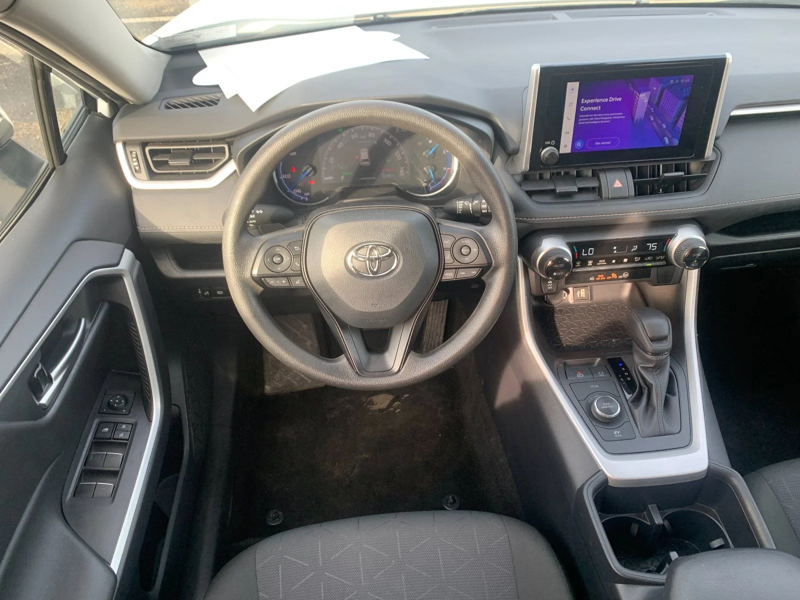 Used 2025 White Toyota XLE image 17