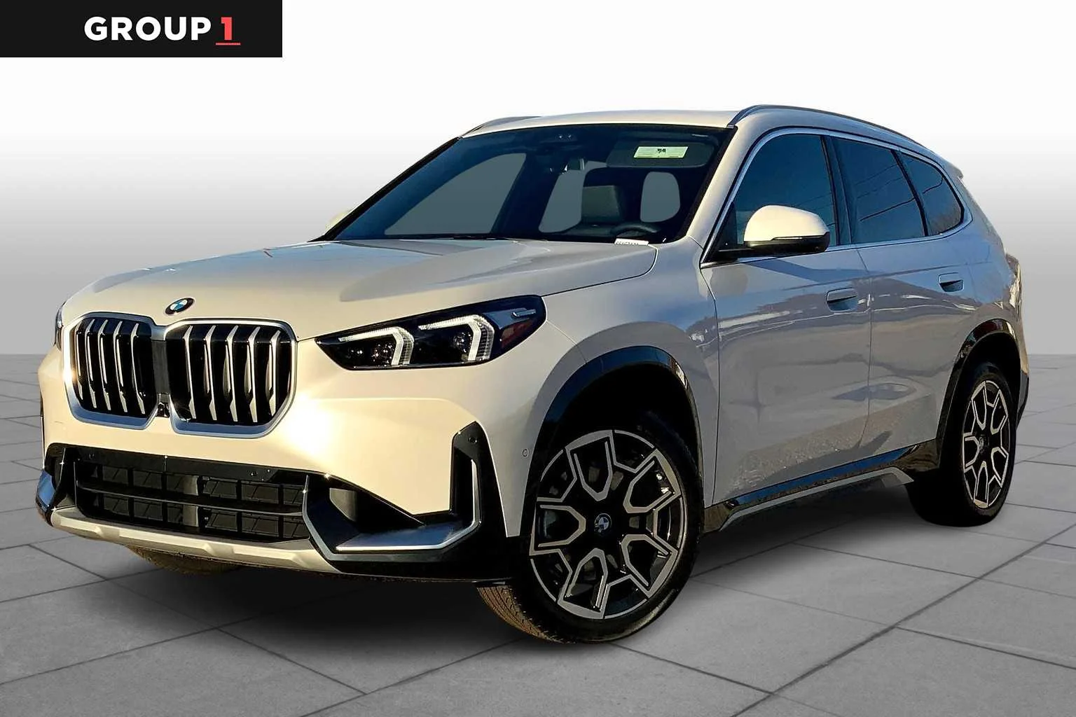 2025 BMW X1 xDrive28i's photo