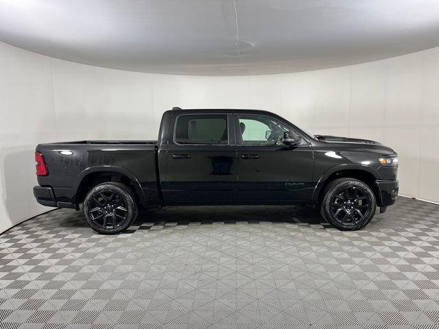 New 2026 Diamond Black Crystal Pearl-Coat Exterior Paint RAM LARAMIE image 33