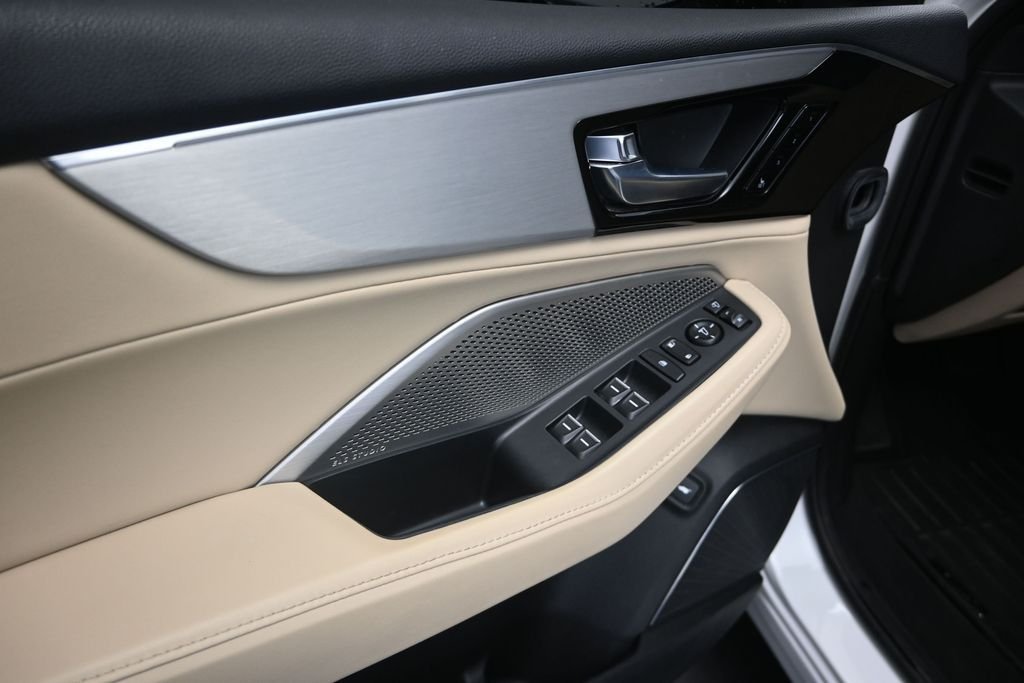 Used 2023 White Acura Technology image 11