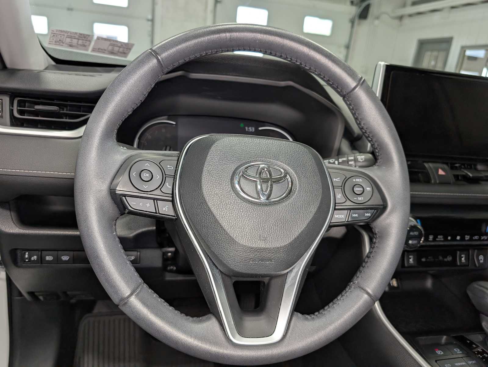 Used 2023 Ice Cap Toyota XLE image 36