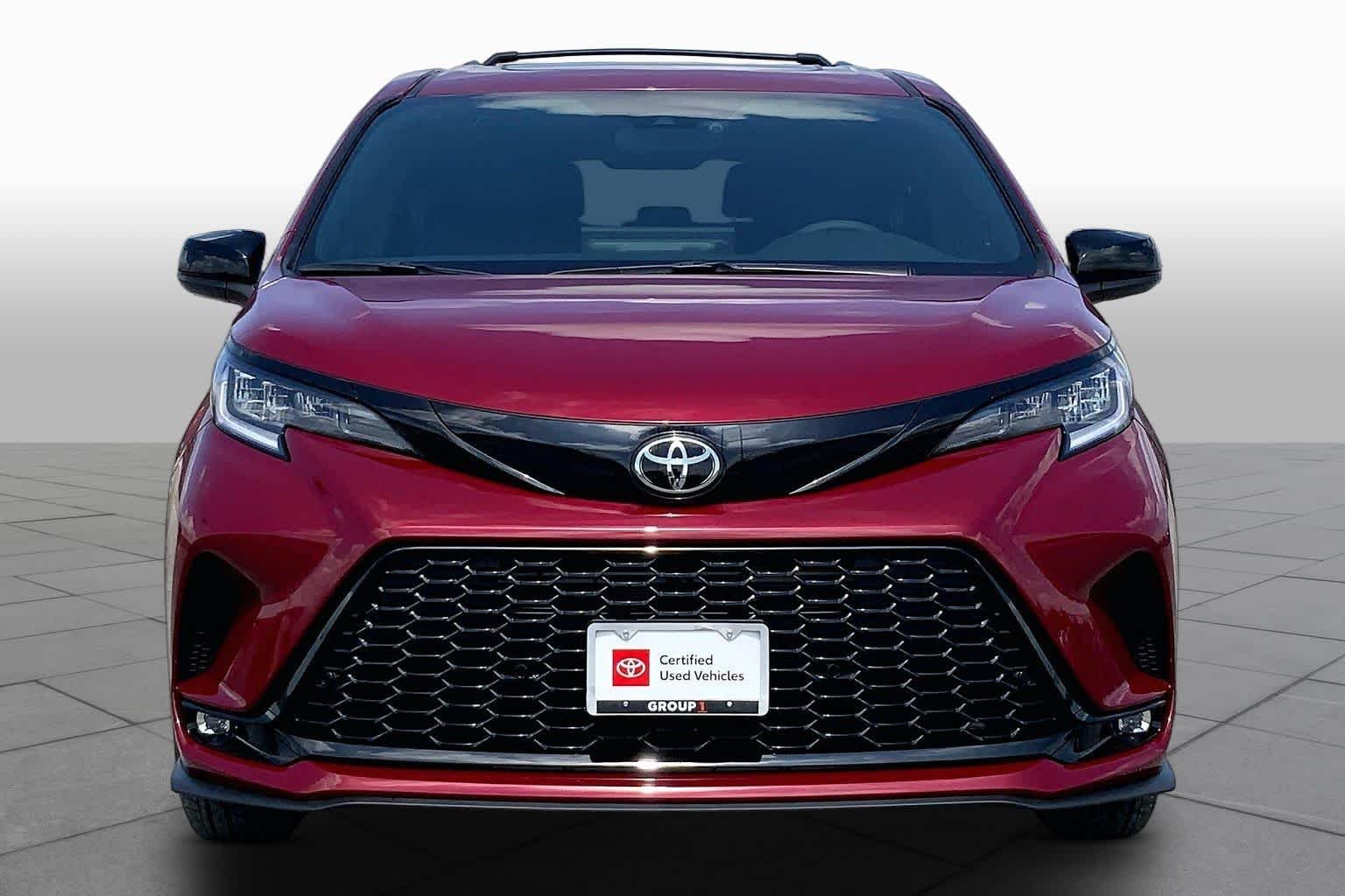 Used 2026 Ruby Flare Pearl Toyota XSE image 4