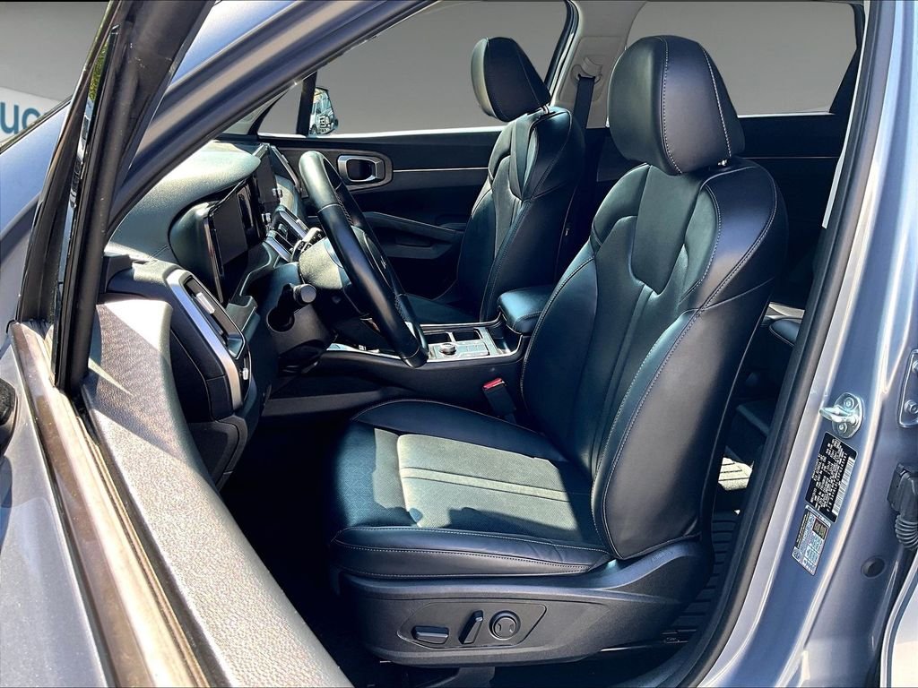 Used 2023 Silver Kia X-Line S image 21