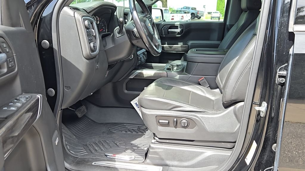 Used 2020 Black Chevrolet LTZ image 6
