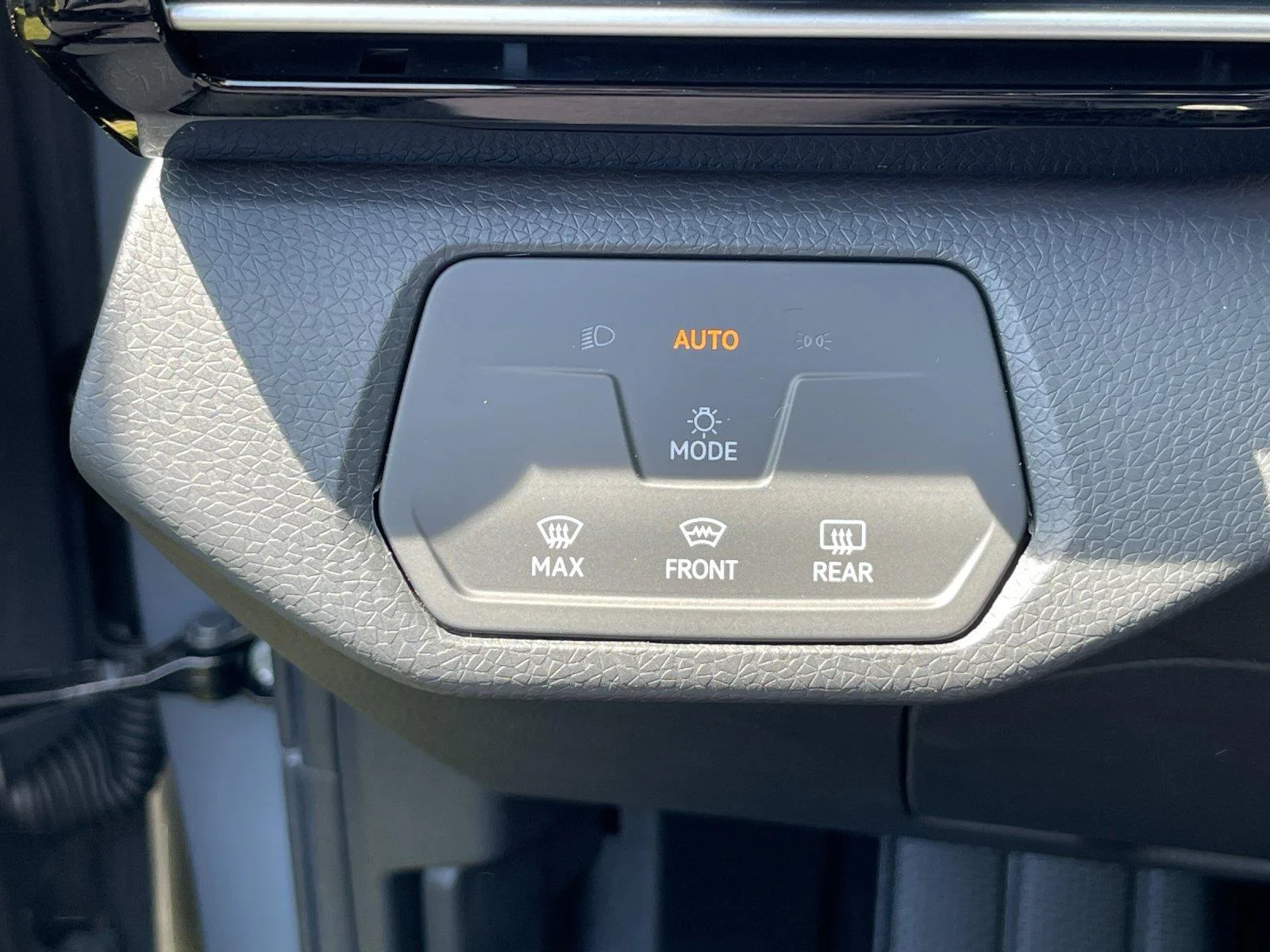 New 2026 Pure Gray Volkswagen Pro image 17