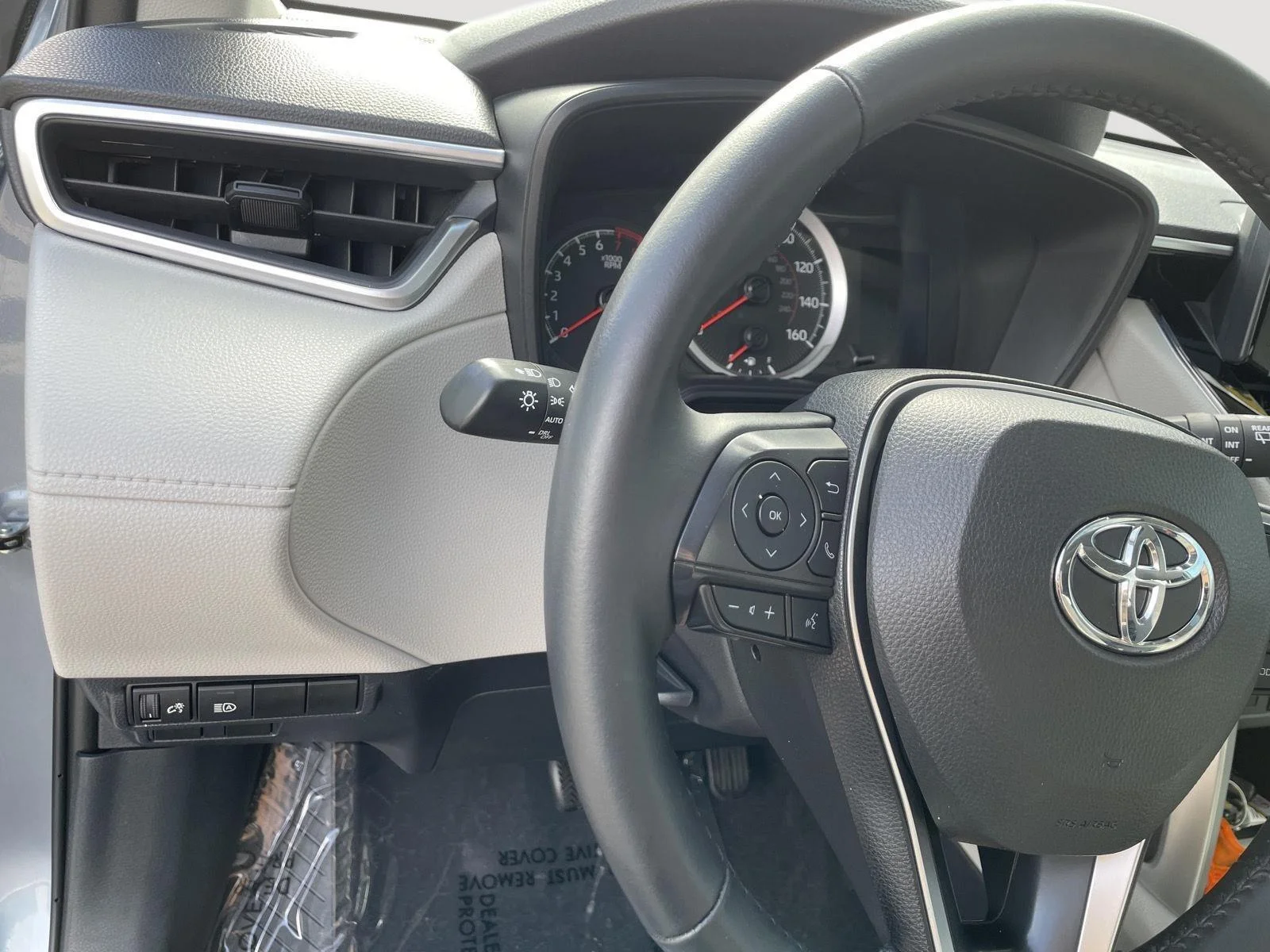 Used 2022 Celestite Toyota LE image 11