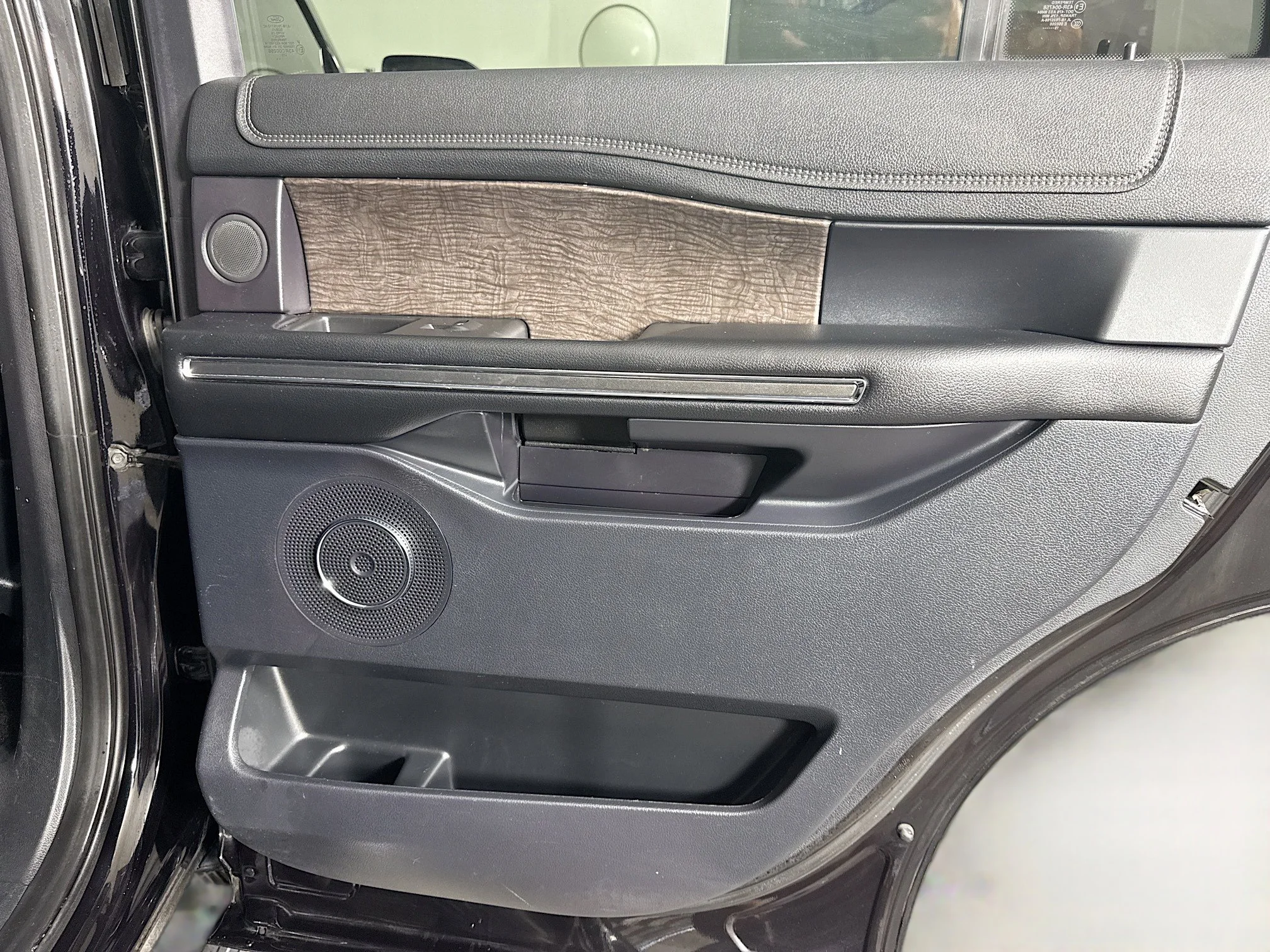 Used 2019 Agate Black Metallic Ford Limited image 24