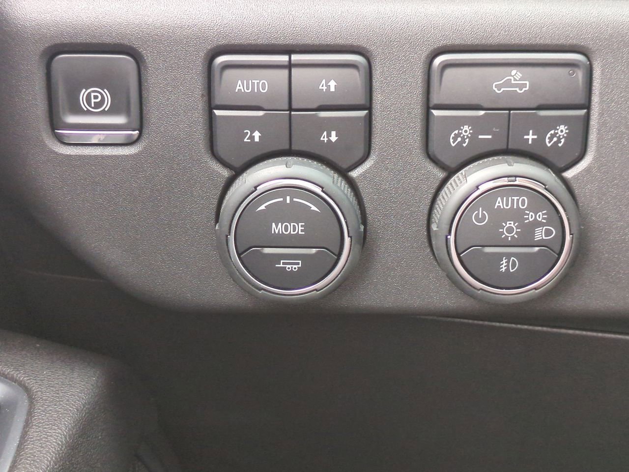 2025 Chevrolet Silverado 1500 LT Trail Boss - Photo 18