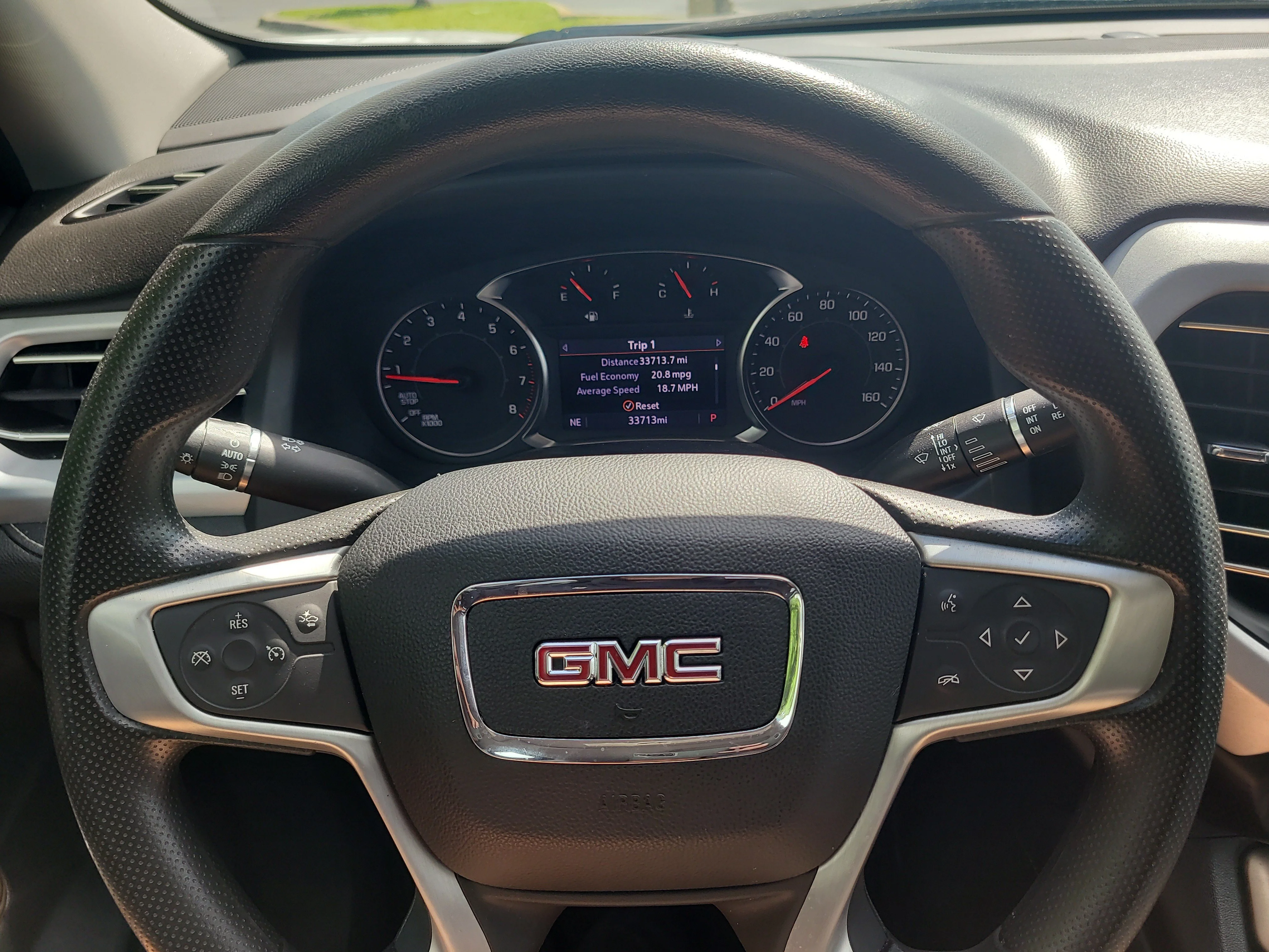 Used 2023 Summit White GMC SLE image 29