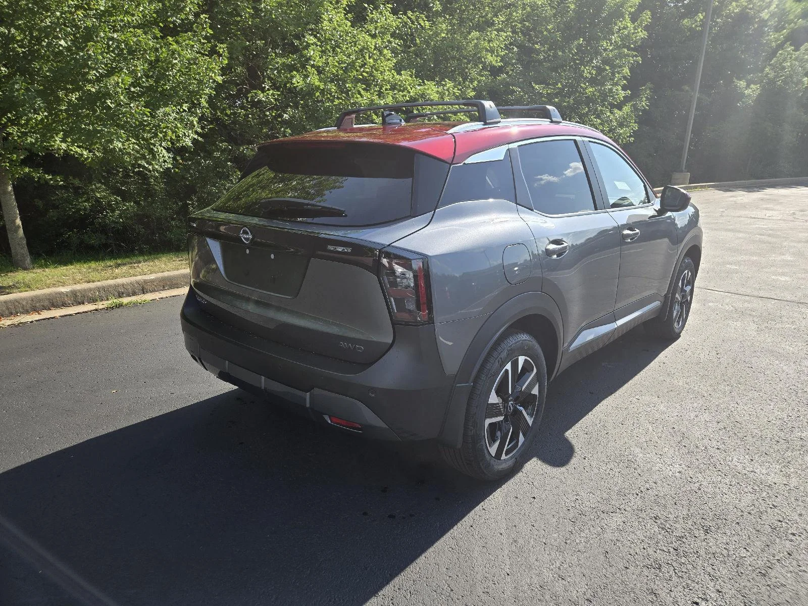 New 2026 Gun Metallic/Scarlet Ember Tintcoat Nissan SV image 3