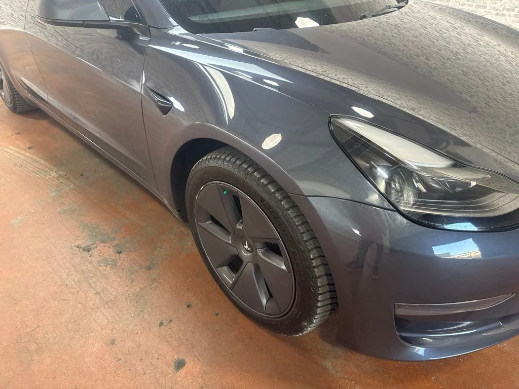 Used 2023 Midnight Silver Metallic Tesla Long Range image 9