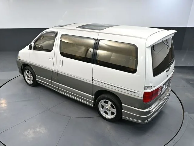 Used 1999 White Toyota Limited image 47