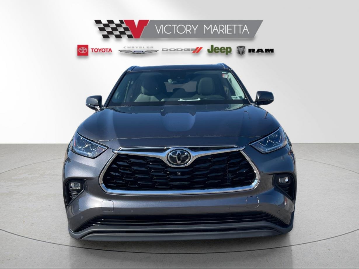Used 2024 Gray Toyota Limited image 8
