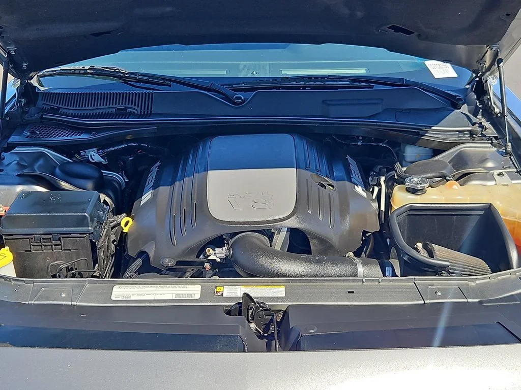 Used 2011 Mineral Gray Metallic Clearcoat Dodge R/T image 30