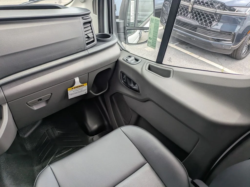 New 2026 Oxford White Ford Base image 17