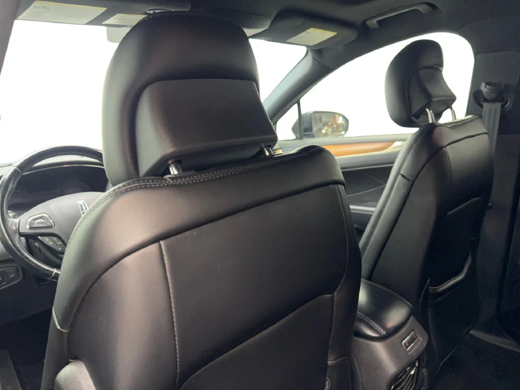 Used 2017 Black Lincoln Reserve image 39
