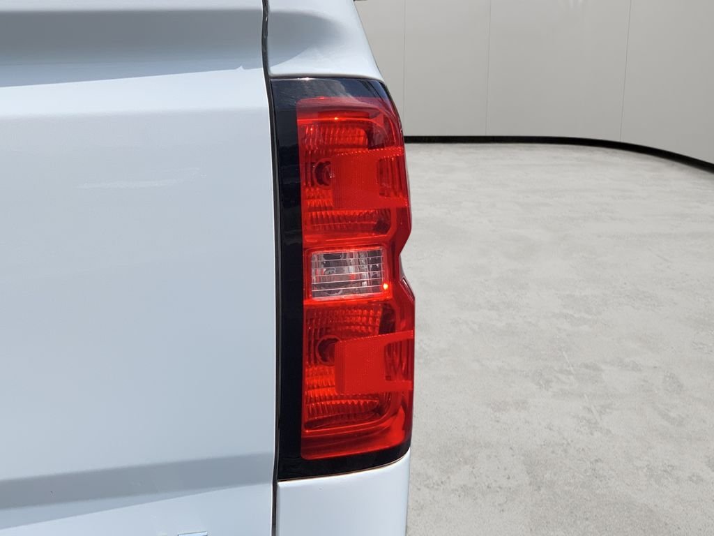 Used 2016 Summit White Chevrolet LT image 43