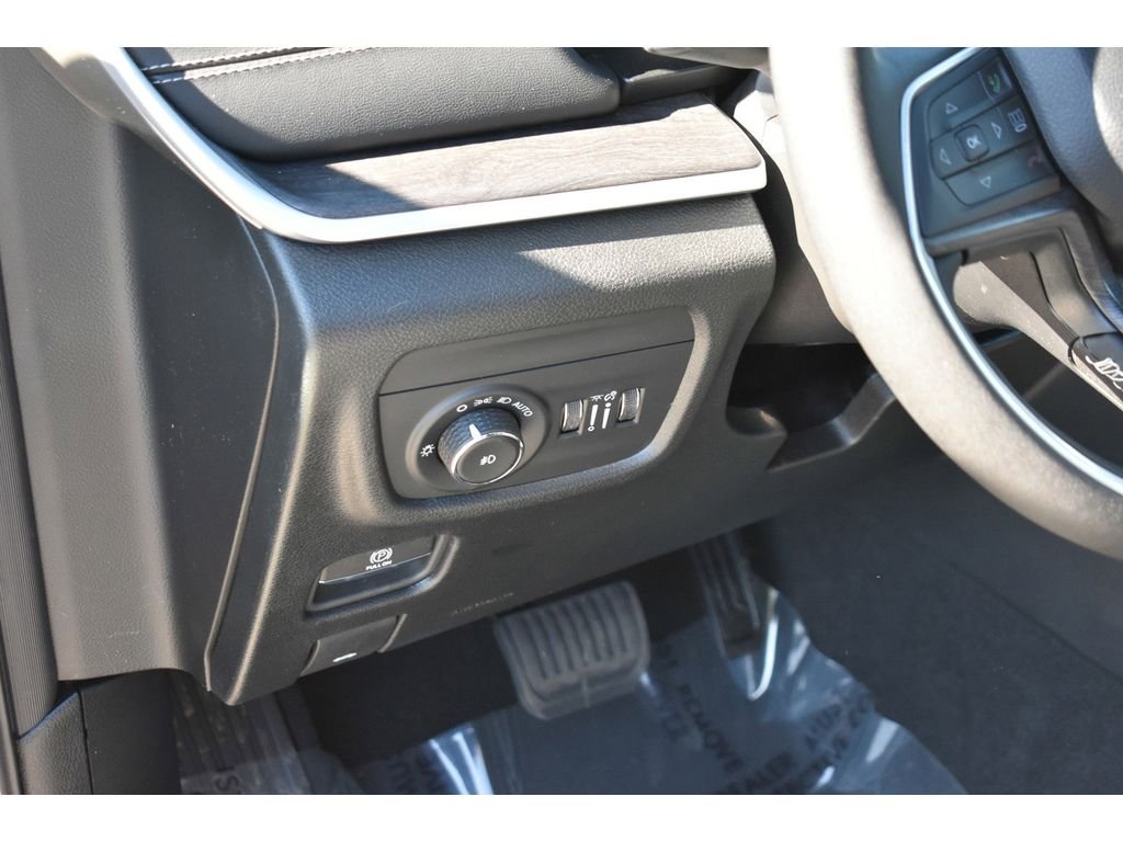 2025 Jeep Grand Cherokee Limited - Photo 30