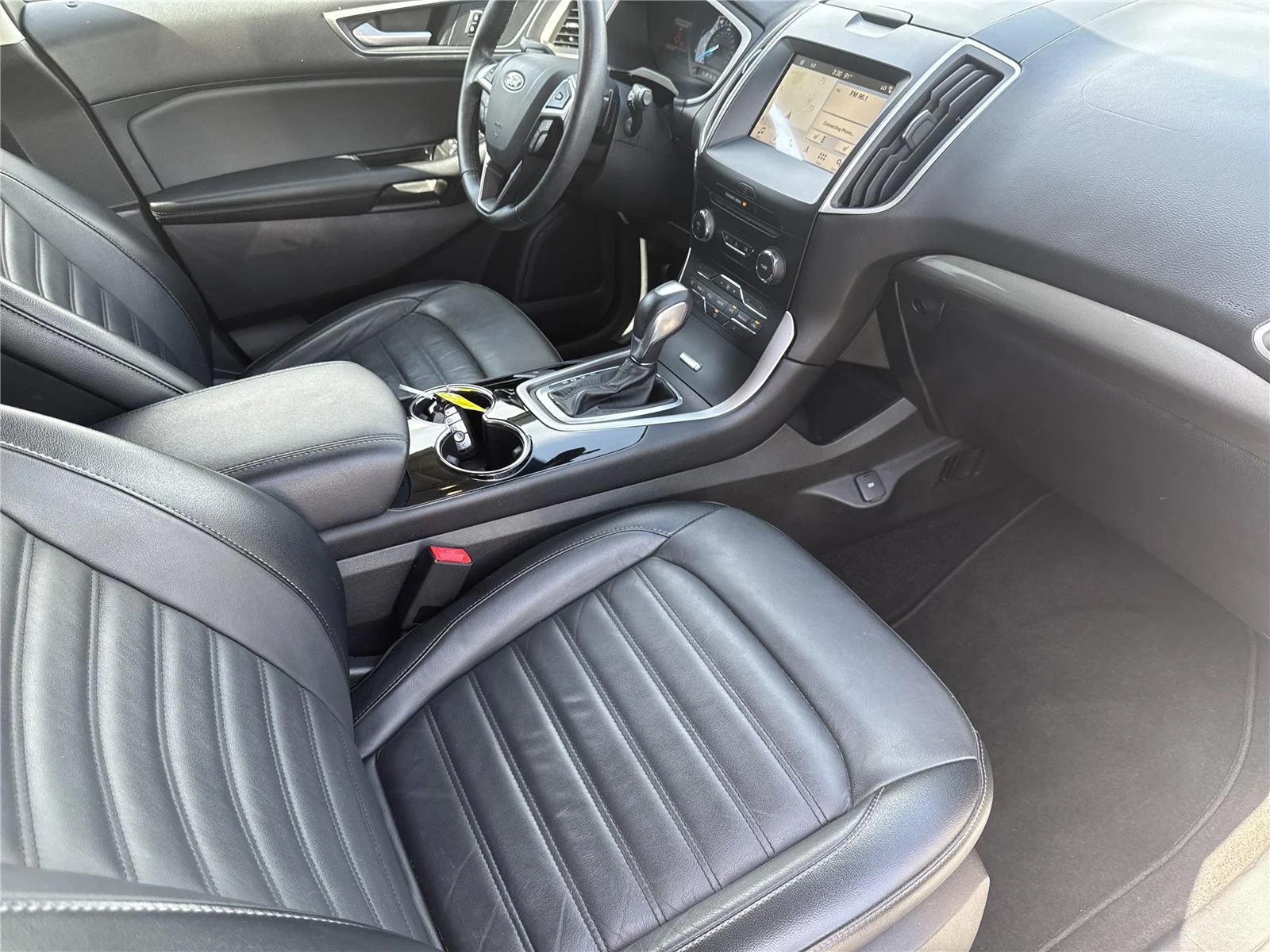 Used 2018 Ingot Silver Ford SEL image 34