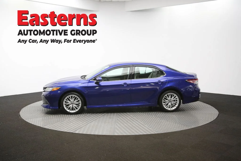 Used 2018 Blue Toyota XLE image 56