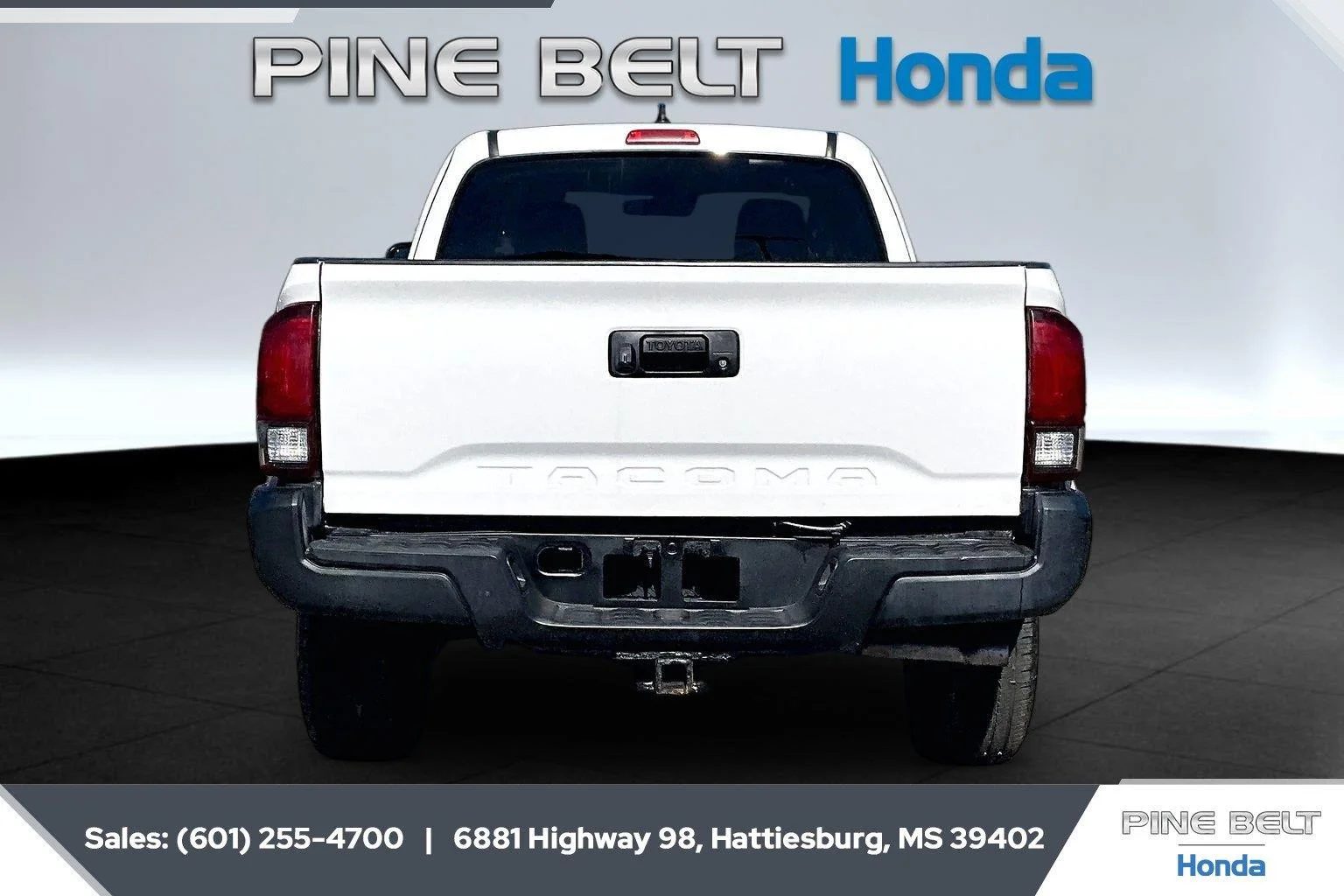 Used 2022 White Toyota SR image 4