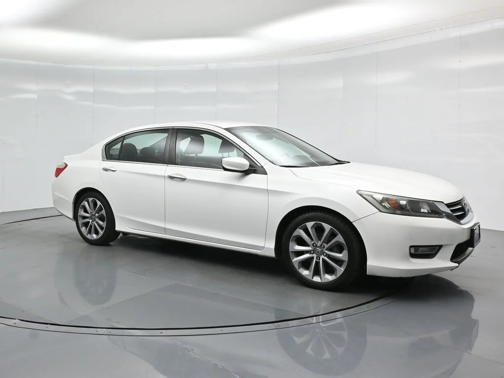 Used 2013  Honda Sport image 51