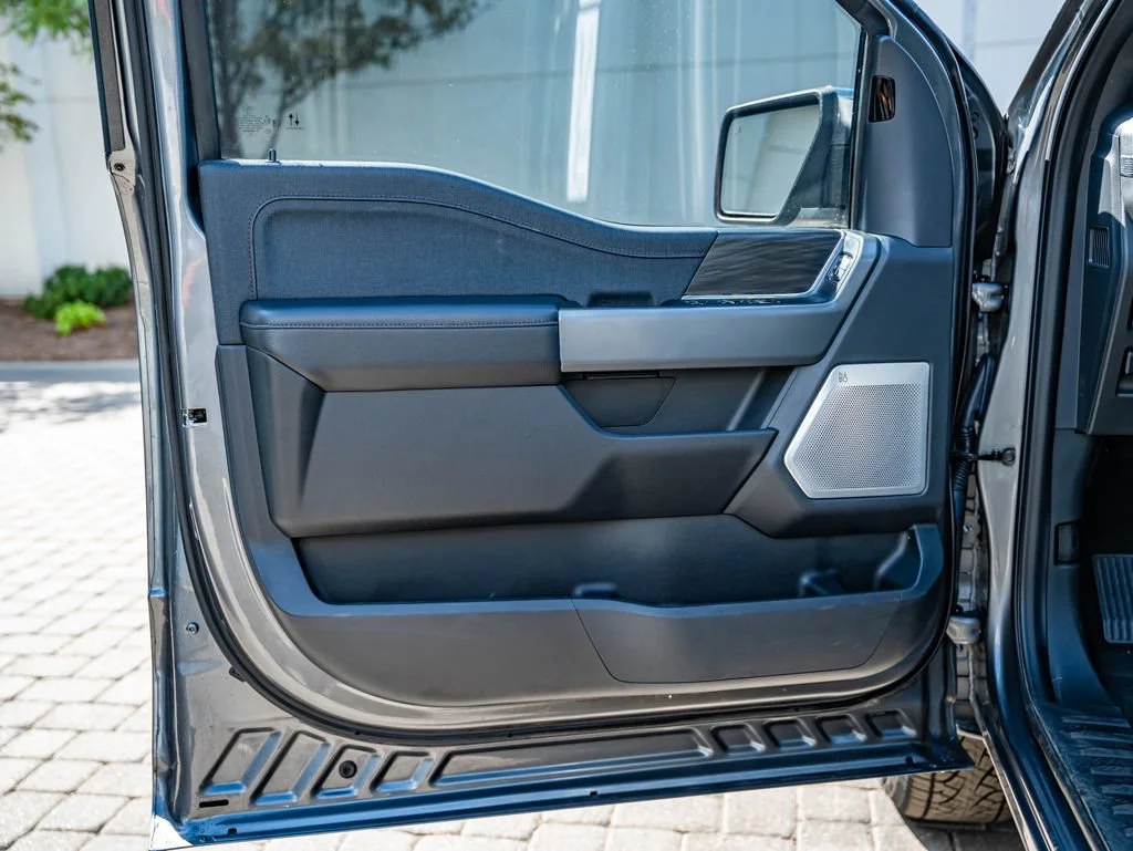 Used 2024 Gray Ford Lariat image 19