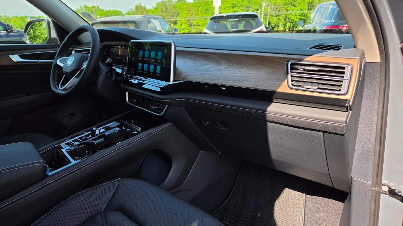 New 2026 Pure Gray Volkswagen 2.0T SE w/Technology image 50
