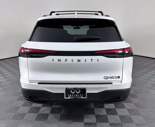 Certified Used 2026 White INFINITI SPORT image 6