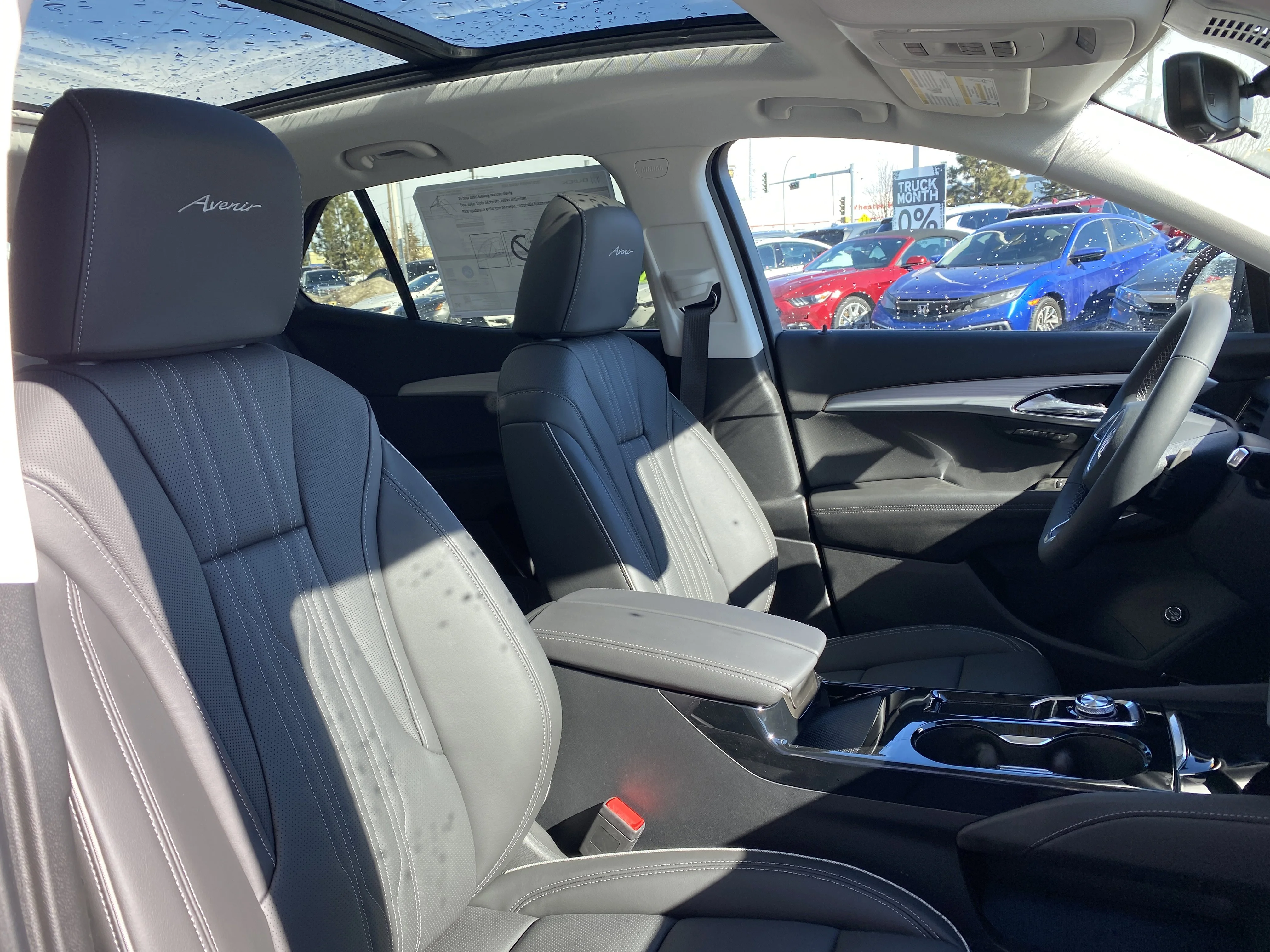 New 2026 EBONY TWILIGHT METALLIC Buick Avenir image 31