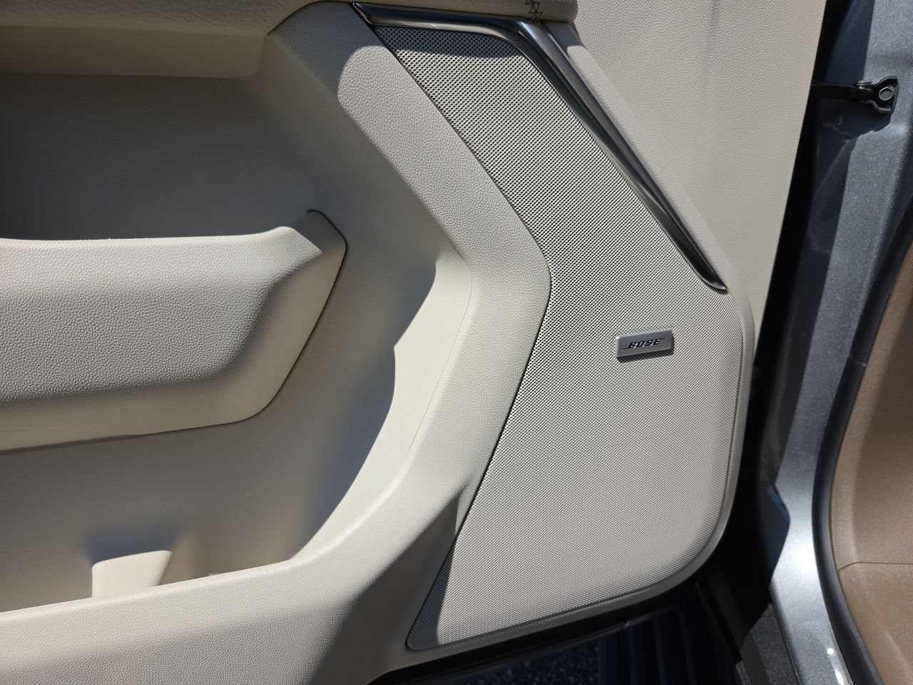 2026 GMC Yukon XL Denali - Photo 25
