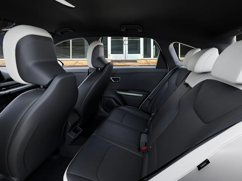 New 2026 Snow White Pearl Kia GT-Line image 18