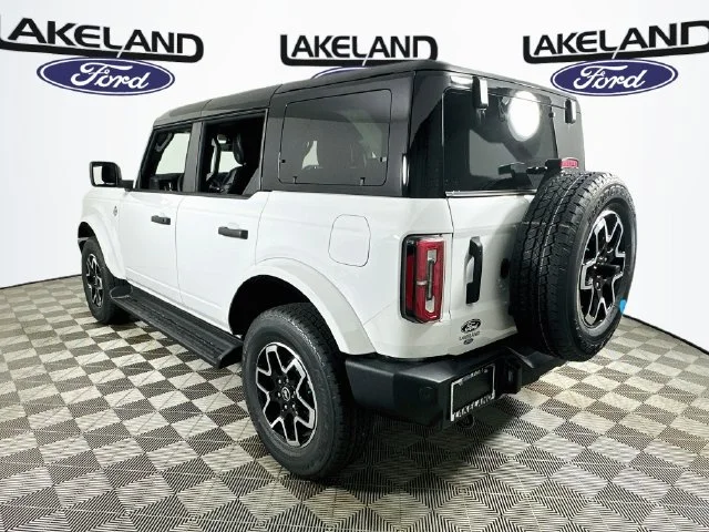 New 2026 Ford Bronco Outer Banks