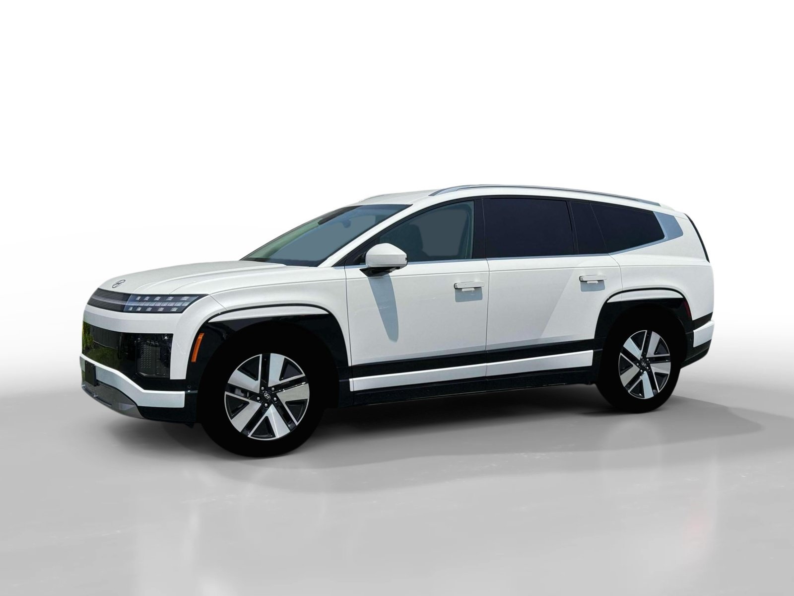 New 2026 Snow White Pearl Hyundai SEL image 2