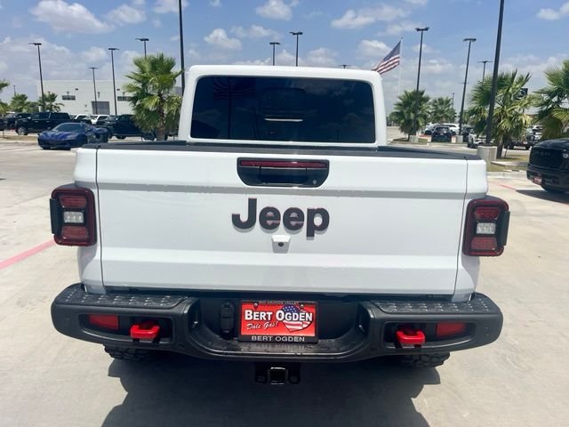 Used 2022 White Jeep Rubicon image 5