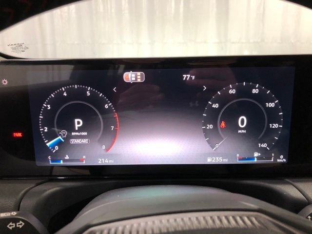 2026 Nissan Sentra SR - Photo 13