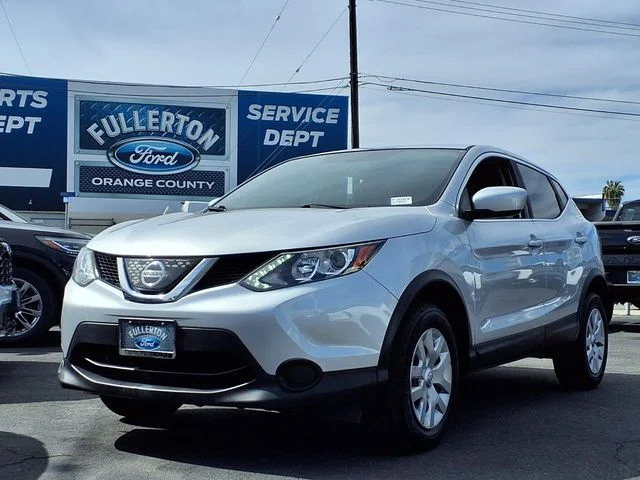 2018 Nissan Rogue Sport S FWD's photo