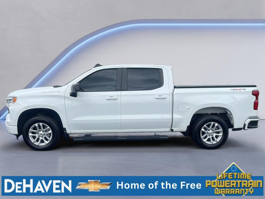 Used 2024 Summit White Chevrolet RST image 3