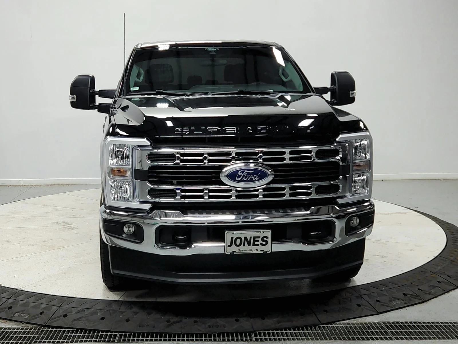 Used 2025 Black Ford XLT image 3
