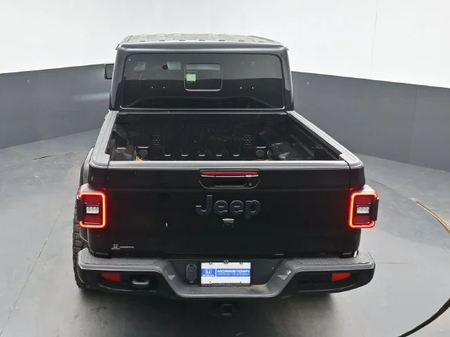 Used 2023 Black Clearcoat Jeep High Altitude image 38