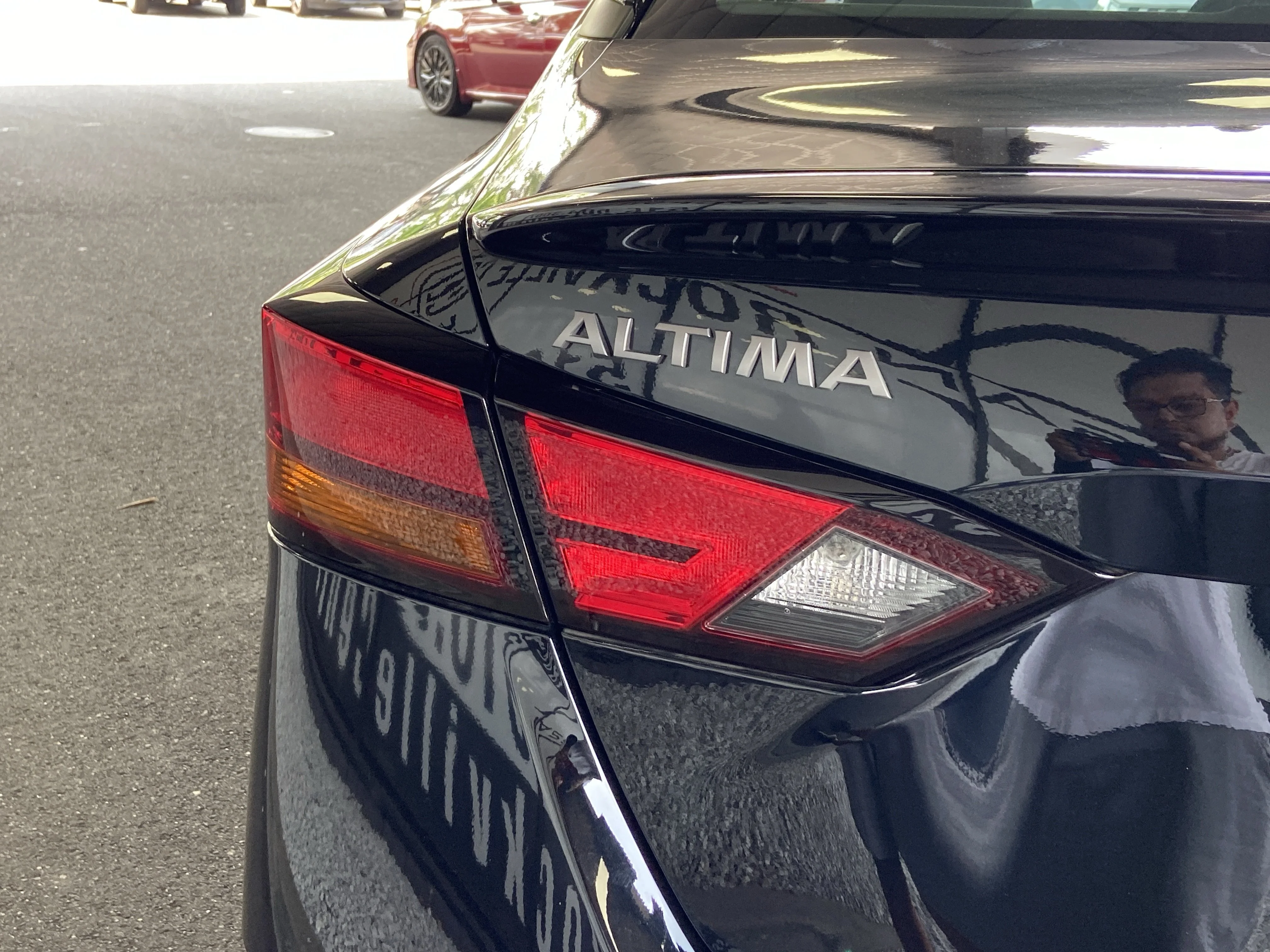 2025 Nissan Altima SV - Photo 32