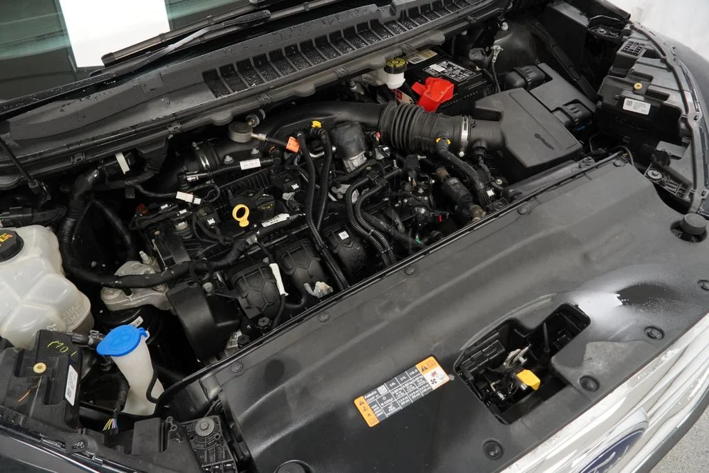 Used 2019 Gray Ford SEL image 38
