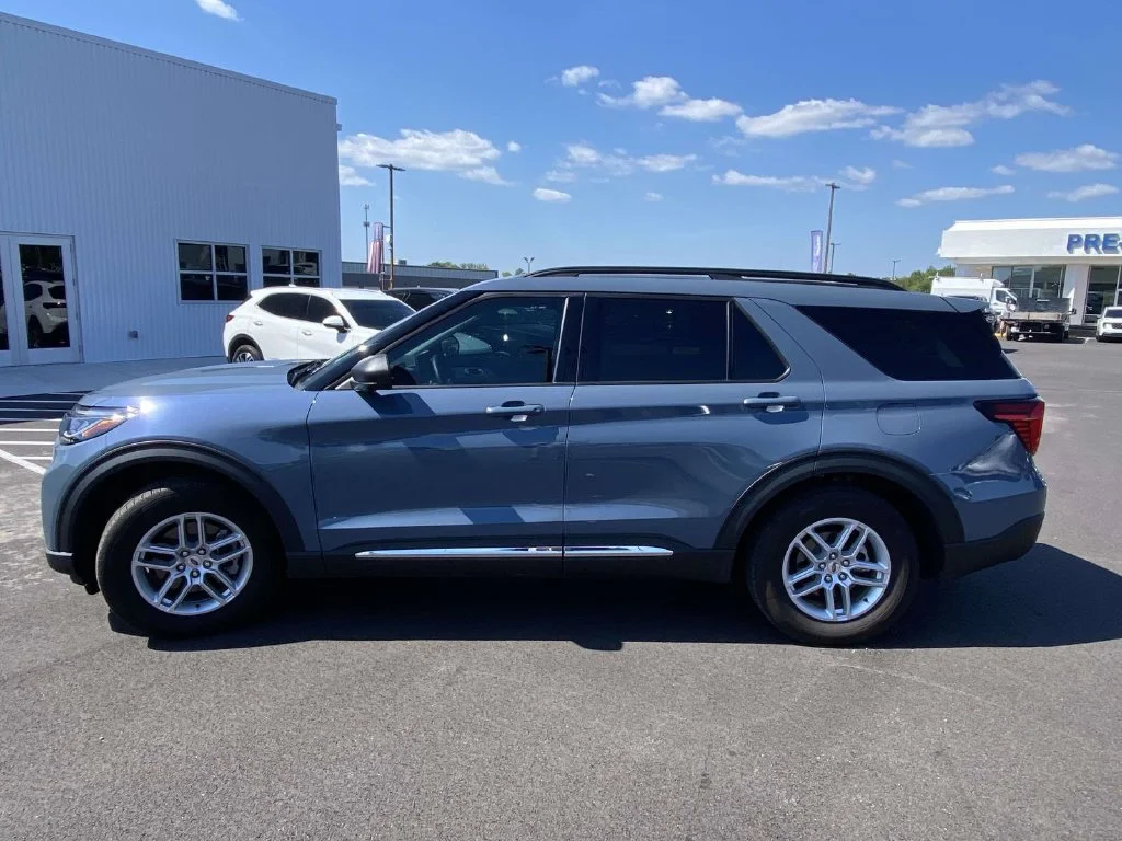 Used 2025 Blue Ford Active image 6