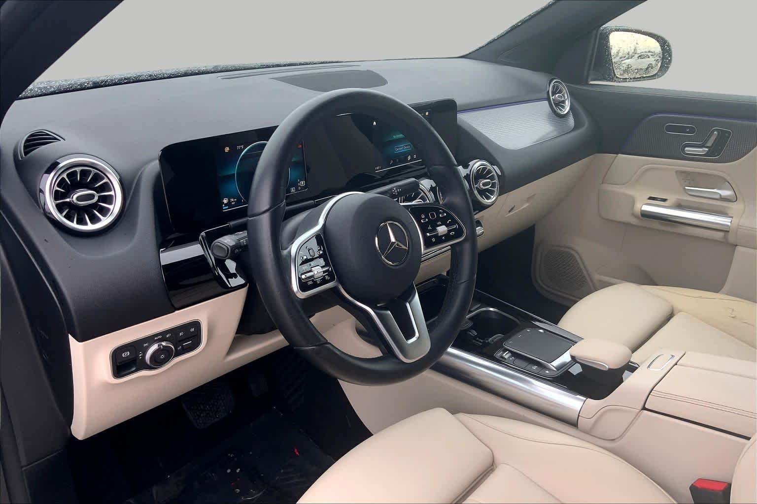 Used 2021 Night Black Mercedes-Benz GLA 250 image 16